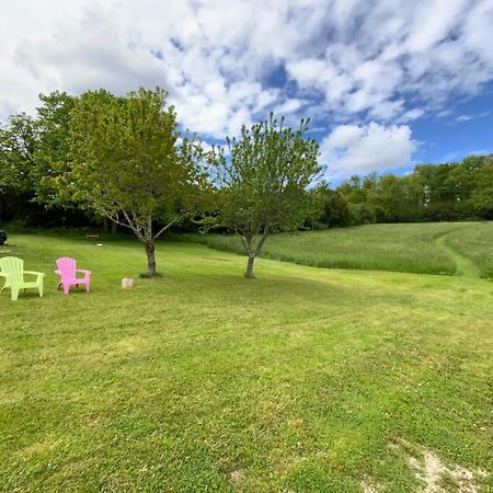 French Farmhouse Retreat With Pool & Superb Views. Blanzac  المظهر الخارجي الصورة